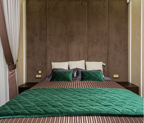 Accent palette: warm ivory, flax, and burnished gold